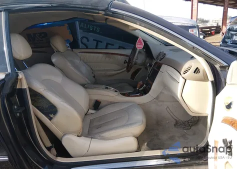 2007 Mercedes-Benz Clk 550 из США, поврежденный, VIN WDBTK72F27T076859